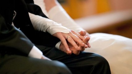 Молодожены развелись во время свадебных гуляний