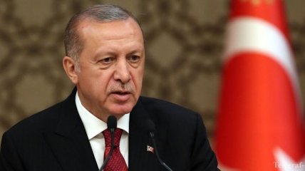 Эрдоган призвал прекратить монополию доллара в мировой торговле