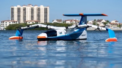 Seaglider - прототип самолета на подводной подушке