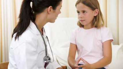 Первый поход к детскому гинекологу: как подготовить ребенка?