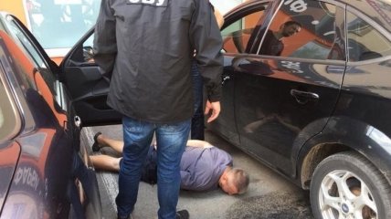 В Винницкой области прокурор "погорел" на взятке