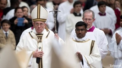 Папа Римский призвал освободить Рождество из плена материализма