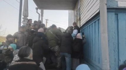 На Київщині відбулися зіткнення між прихильниками УПЦ МП та ПЦУ