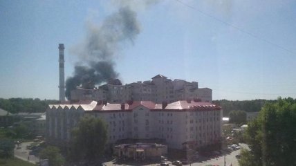 На Киевщине загорелся склад с пенопластом