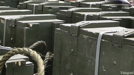 Пять контейнеров с оружием конфисковали в Неаполе