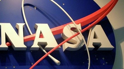 Специалисты NASA готовятся к выходу в открытый космос