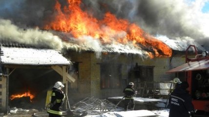 В Чернигове горел мебельный завод