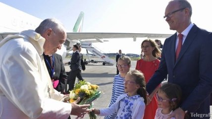 Папа Римский Франциск совершил первый за почти 40 лет визит в Ирландию