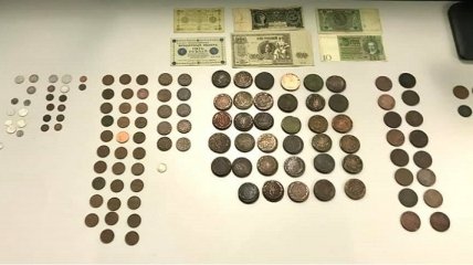 Коллекционер чуть не вывез из Украины десятки монет времен Екатерины ІІ (фото)