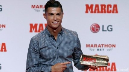 Роналду получил награду "Легенда" 