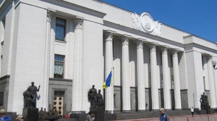 Рада еще на год продлила закон об особом статусе Донбасса