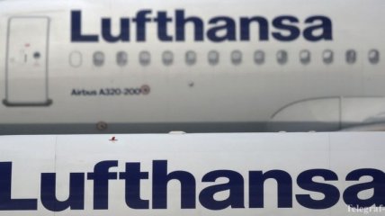 Lufthansa отменила более 400 рейсов 