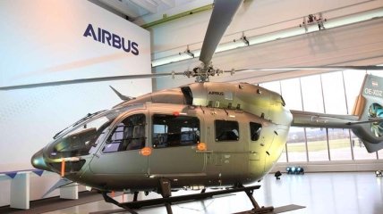 Первые два вертолета Airbus передали Нацгвардии и ГСЧС