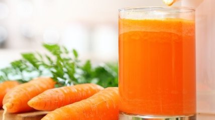 Морковный сок может помочь при проблемах с бесплодием