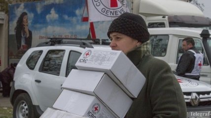 Красный Крест доставил очередную партию гуманитарной помощи на Донбасс