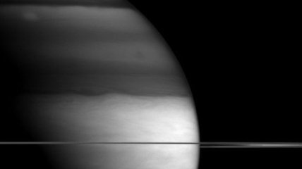 ​NASA опубликовало необычное изображение Сатурна