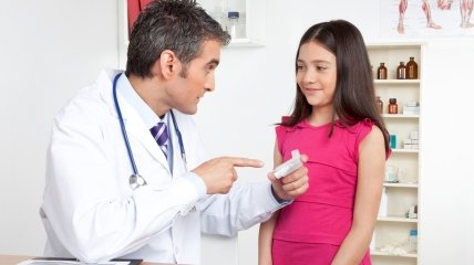 5 распространенных ошибок в лечении простуды у детей