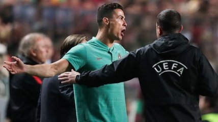 Роналду раскритиковал арбитра матча Португалия - Сербия