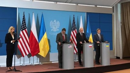 Данилюк о подписании газового соглашения с Польшей и США: Исторический день