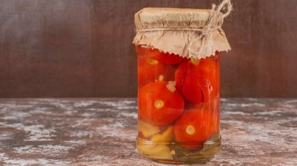 Простейший рецепт маринованных помидор