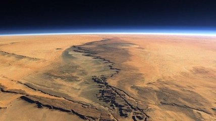 Ученые предложили план создания озера на Марсе