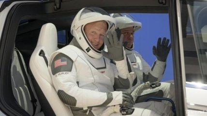 Это состоится: SpaceX и NASA впервые отправят астронавтов к МКС