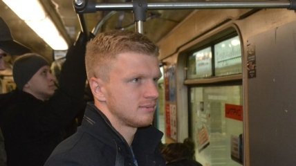 Футболист "Динамо" проехался в киевском метро