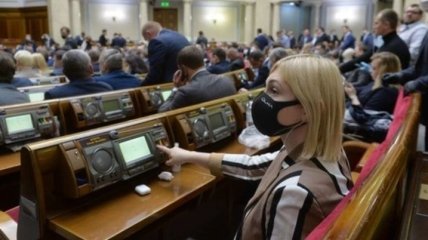 Депутаты планируют разрешить украинцам менять отчество