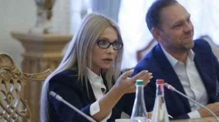 Распустила косу: Тимошенко опять сменила имидж