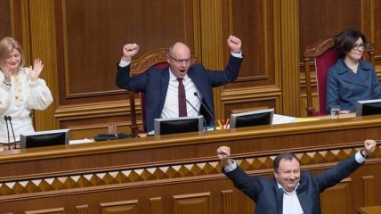Суд не запретил Парубию подписать закон об украинском языке