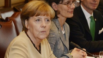 Меркель: Украина может и должна самостоятельно определить свое будущее