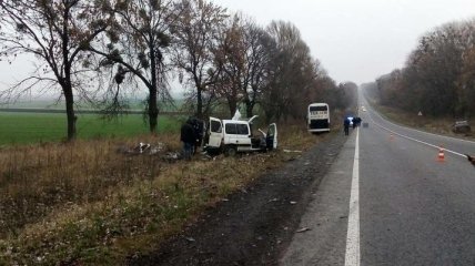 Во Львовской области рейсовый автобус попал в ДТП, есть погибший