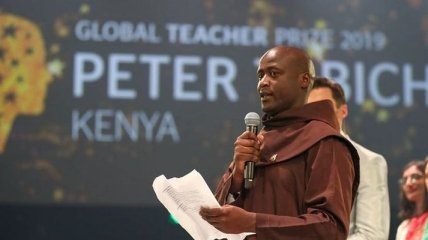 Лучший учитель в мире: кениец получил миллион долларов 