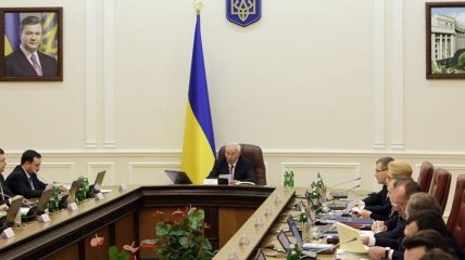 Яценюк посетит заседание Кабмина