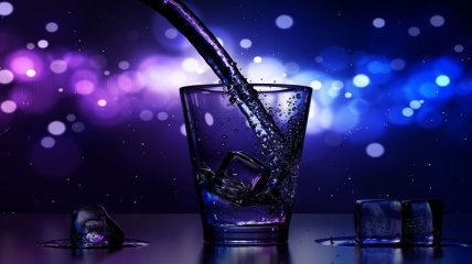 Эксперты назвали самые опасные напитки на новогоднем столе