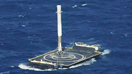 SpaceX опубликовало видеоролик очередного возвращения первой ступени Falcon 9 на Землю
