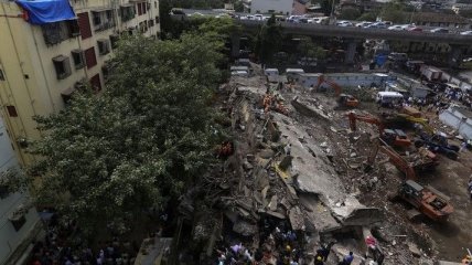 Количество жертв в Мумбаи достигло 13-и человек