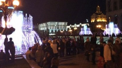 На Майдане запустили светомузыкальные фонтаны