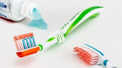 К чему приводит избыточное использование зубной пасты