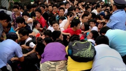 14 человек погибли в давке во время религиозного обряда в Китае
