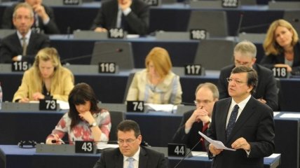 Европарламент рассматривает санкци против российских чиновников