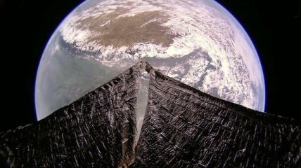 Опубликованы удивительные фотографии Земли, сделанные космическим парусником LightSail 2