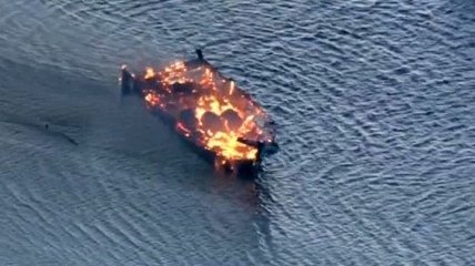 Во время пожара на судне во Флориде пострадали более 15 человек