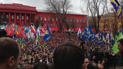 Чего требовала оппозиция на акции "Вставай, Украина!"?   