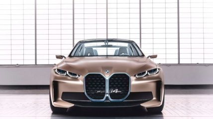 Компания BMW представила Concept i4 (Фото)