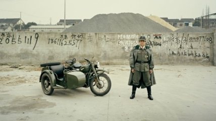 Назад в прошлое: байкеры Шанхая и их мотоциклы с колясками (Фото)
