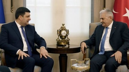 Украина и Турция договорились о поездках по ID-картам 