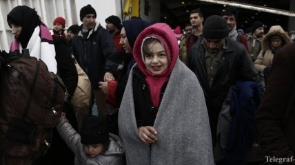 Франция собирается переселить тысячу мигрантов из-под Кале