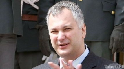 Бывшего министра обороны Сербии обвинили в коррупции