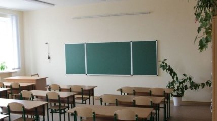 На Прикарпатье в некоторых школах приостановили обучение